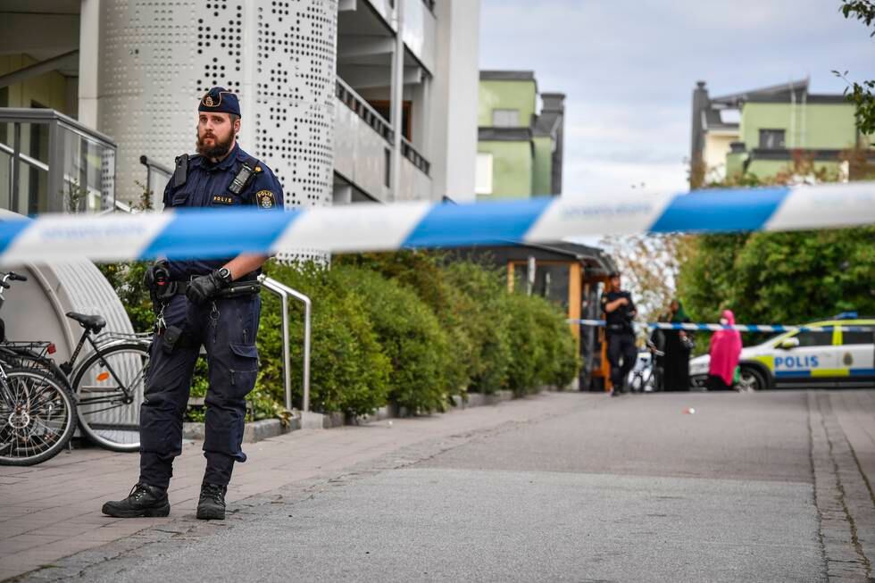 Polis utreder explosion i Husby.
