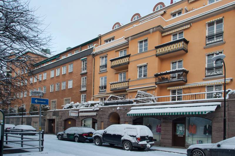 Den omdiskuterade hyresrätten ligger på Ulrikagatan, en av Stockholms finaste adresser.