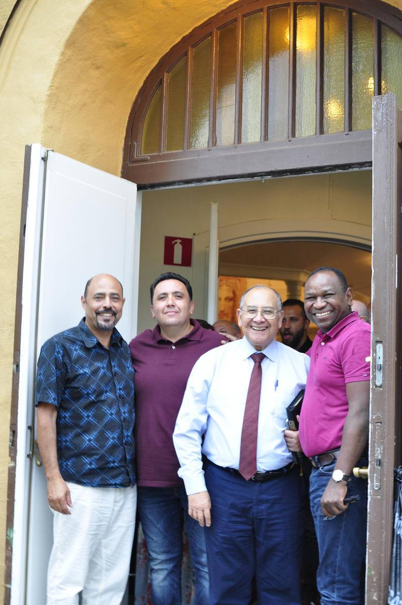Arabiska församlingens pastor Merzek Botros, tillsammans med gästande pastorerna Moheb Milad, Reda Adly och Yassir Eric.