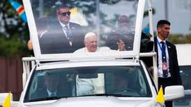 Påven anlände till Kinshasa i DR Kongo