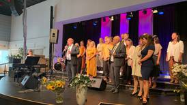 Gospelkören By Grace tog emot Lennart Magnussons stipendium i Linköping