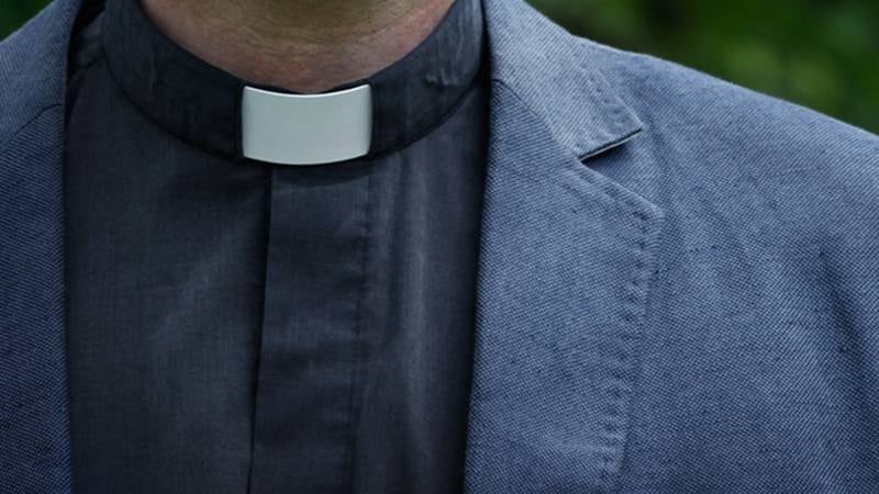 En kyrkoherde hotade poliskvinna när ”inget hände med hans anmälan”