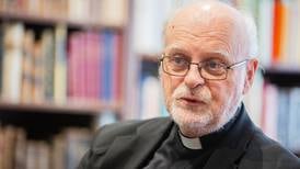 Påven kallar Arborelius att utreda sexövergrepp