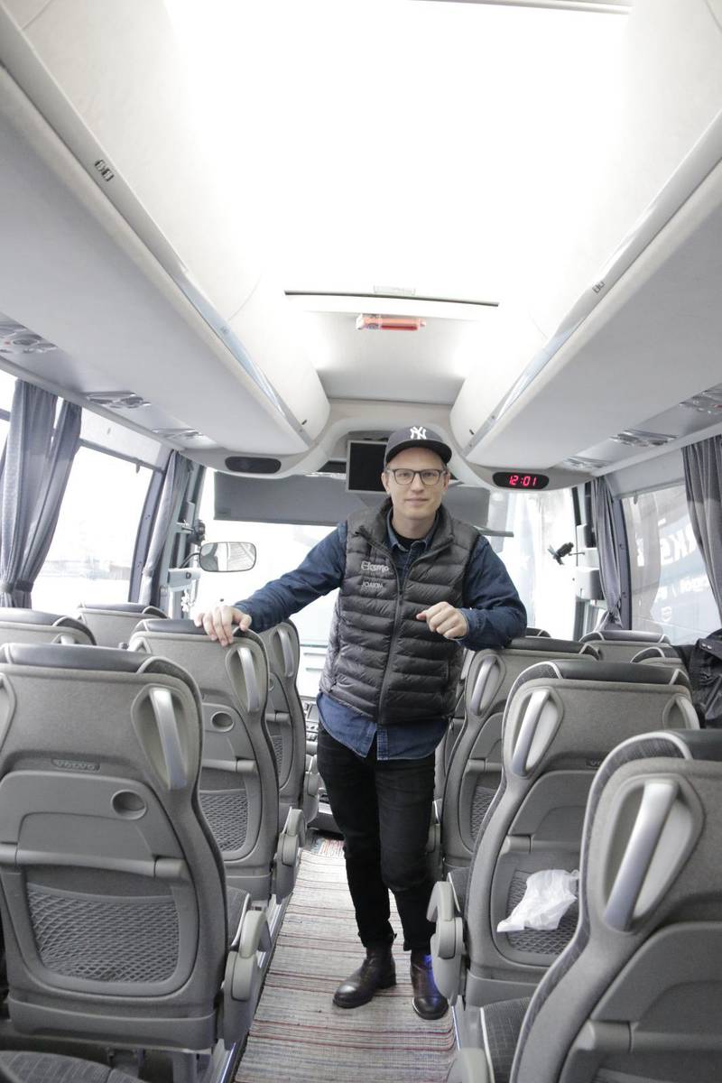 Joakim Eksmo driver företaget Eksmo buss.