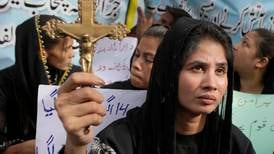 Två kristna pakistanier gripna för hädelsebrott