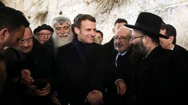 Franske presidenten röt till i kyrka i Jerusalem: "Gå ut!"