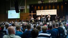 Väckelsen i Vigeland, Norge - över tusen på bönemötena