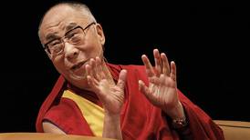 Dalai lama omstridd gäst vid USA-bön