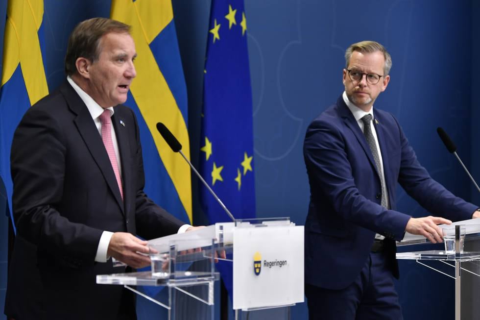 Statsminister Stefan Löfven (S) och inrikesminister Mikael Damberg (S) håller pressträff om explosionen i ett flerfamiljshus i Göteborg.