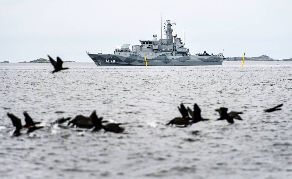 Rysk ubåt i skärgården? Stora delar av svenska marinen har deltagit i sökandet efter vad som anges vara en skadad ubåt i Stockholms skärgård.