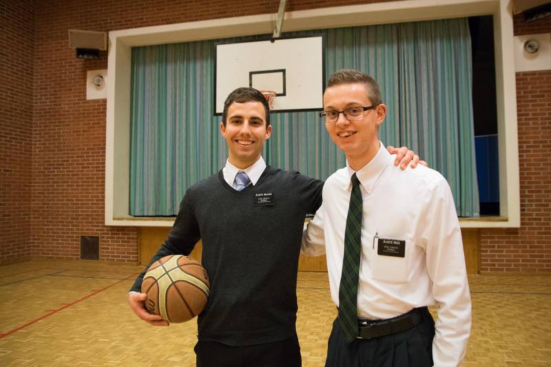 Kyler Weaver och Stephan Reed är två av 87 000 unga mormoner som varje år sänds ut i världen.