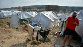 EU vill bygga nya flyktingläger i Grekland