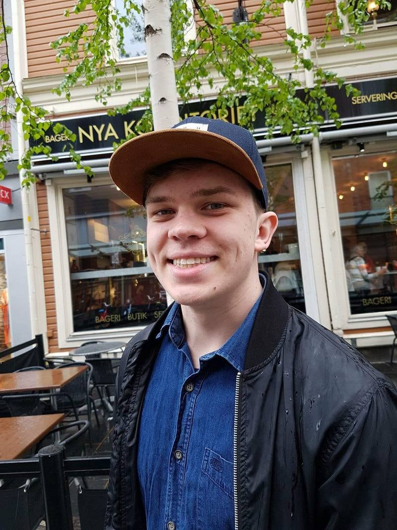 Benjamin Mattsson från Luleå är en av personerna bakom instagramkontot Pingstmemes, som kommer samarbeta med Dagen under hösten 2017.
