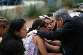 19 lågstadieelever mördade i Texas - “svårt att se Gud genom allt detta”