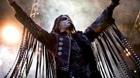 Bilda stoppar turné med antikristet metalband