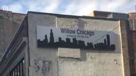 Willow Creek i Chicago tvingas dra ner på antalet anställda