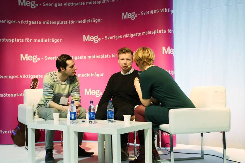 Daniel Wistrand och Malin Aronsson träffar Emanuel Karlsten.