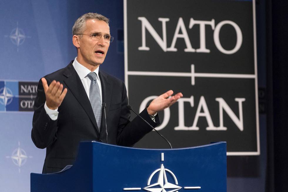 Natochef. ”Sverige bör snarast söka medlemskap i Nato, samtidigt som vi behöver en försvarsmakt som klarar av uppgiften att försvara landet”. Det skriver Henrik Lindberg. På bilden syns Jens Stoltenberg, Natos generalsekreterare.