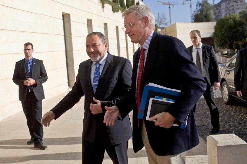 Sveriges utrikesminister Carl Bildt mötte sin israeliske motsvarighet Avigdor Lieberman i Jerusalem 2011.