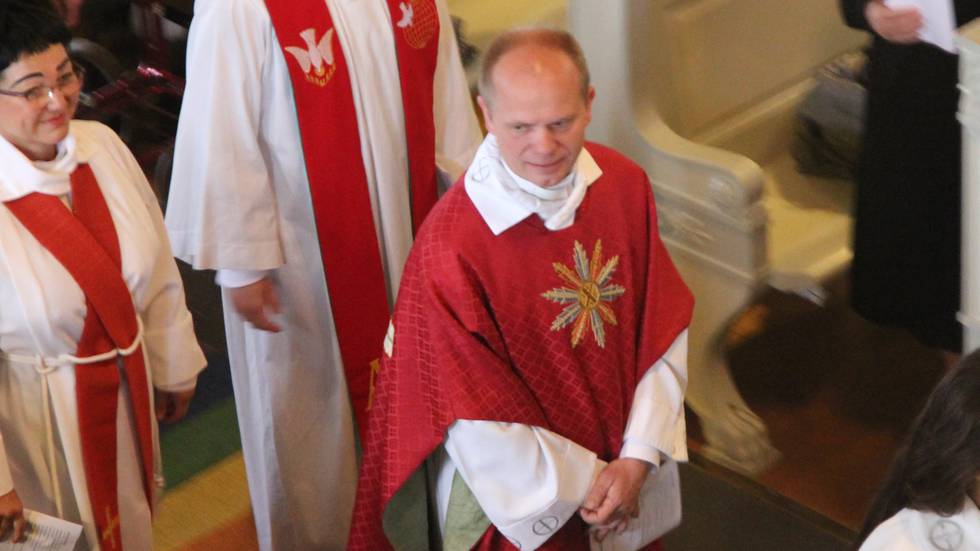 Markus prästvigd efter 16 års prästtjänst