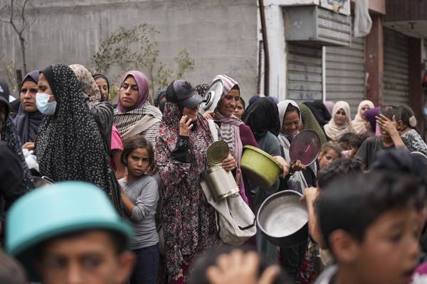 Över en kvarts miljon människor har flytt Rafah