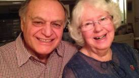 Theódoros mötte kärleken i Sverige – har varit gift i 56 år