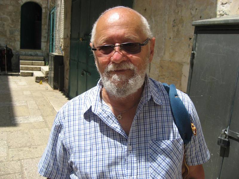 Israelen Aharon Widansky.