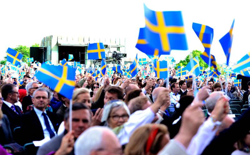 Nätverket Sverigebönen vill att nationaldagen den 6 juni också skall vara en nationell bönedag (bild: nationaldagsfirande på Skansen).