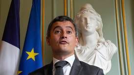 Fransk minister lovar miljonstöd till vandaliserade kyrkor