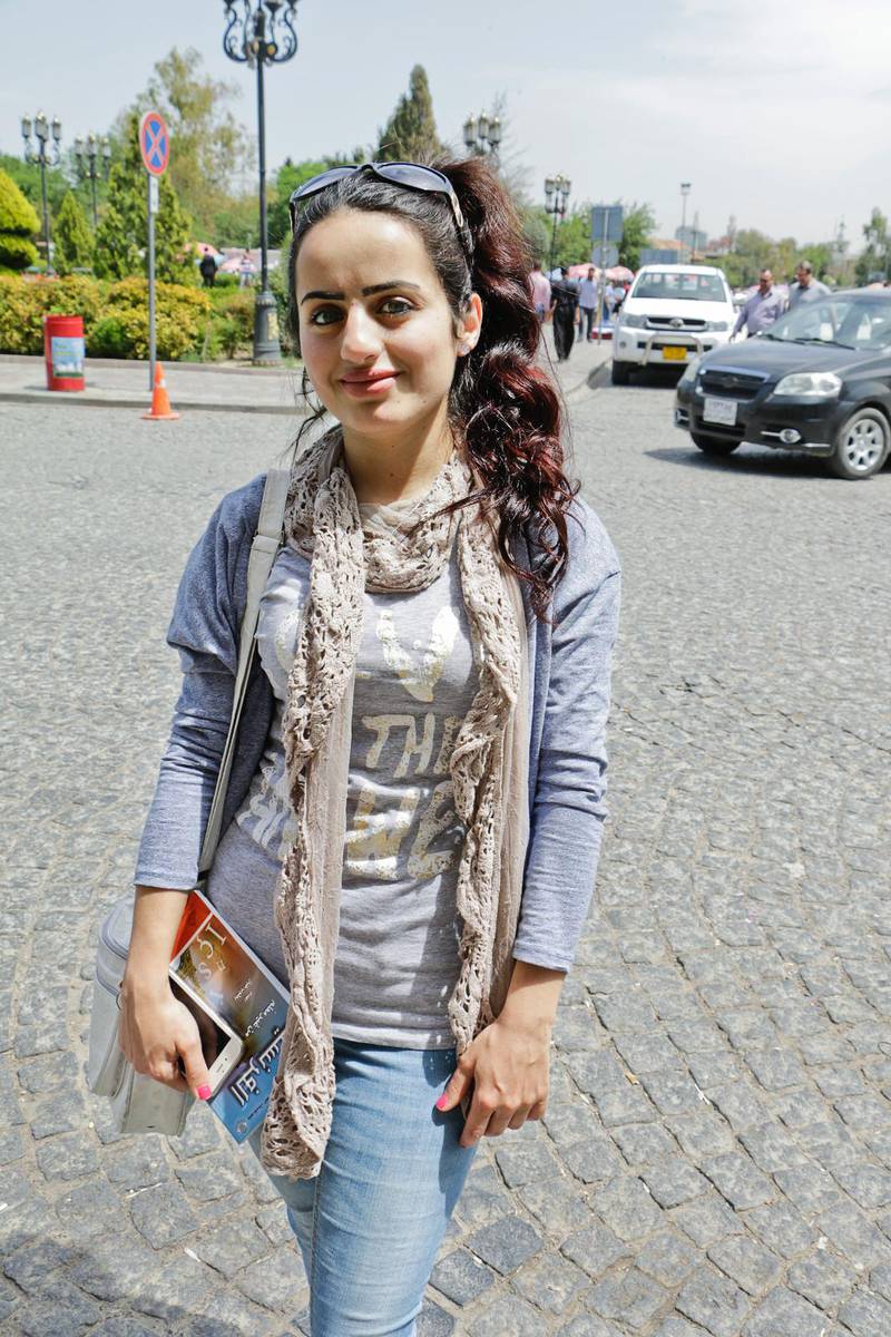 Meriam Emads kompis kidnappades när hon var yngre. Nu är hon själv flykting i miljonstaden Erbil.
