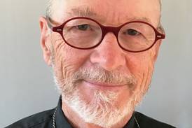 Prästen Peter Bexell får pris - kopplar ihop tro, rit och rum 