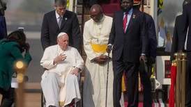 Påven anlände till Sydsudan timmar efter dödlig attack