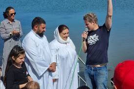 Love the Hood i Bergsjön bjöd på dop, bröllop och grillfest 