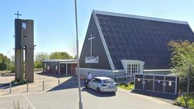 Länsmansgårdens kyrka säljs till slut ändå