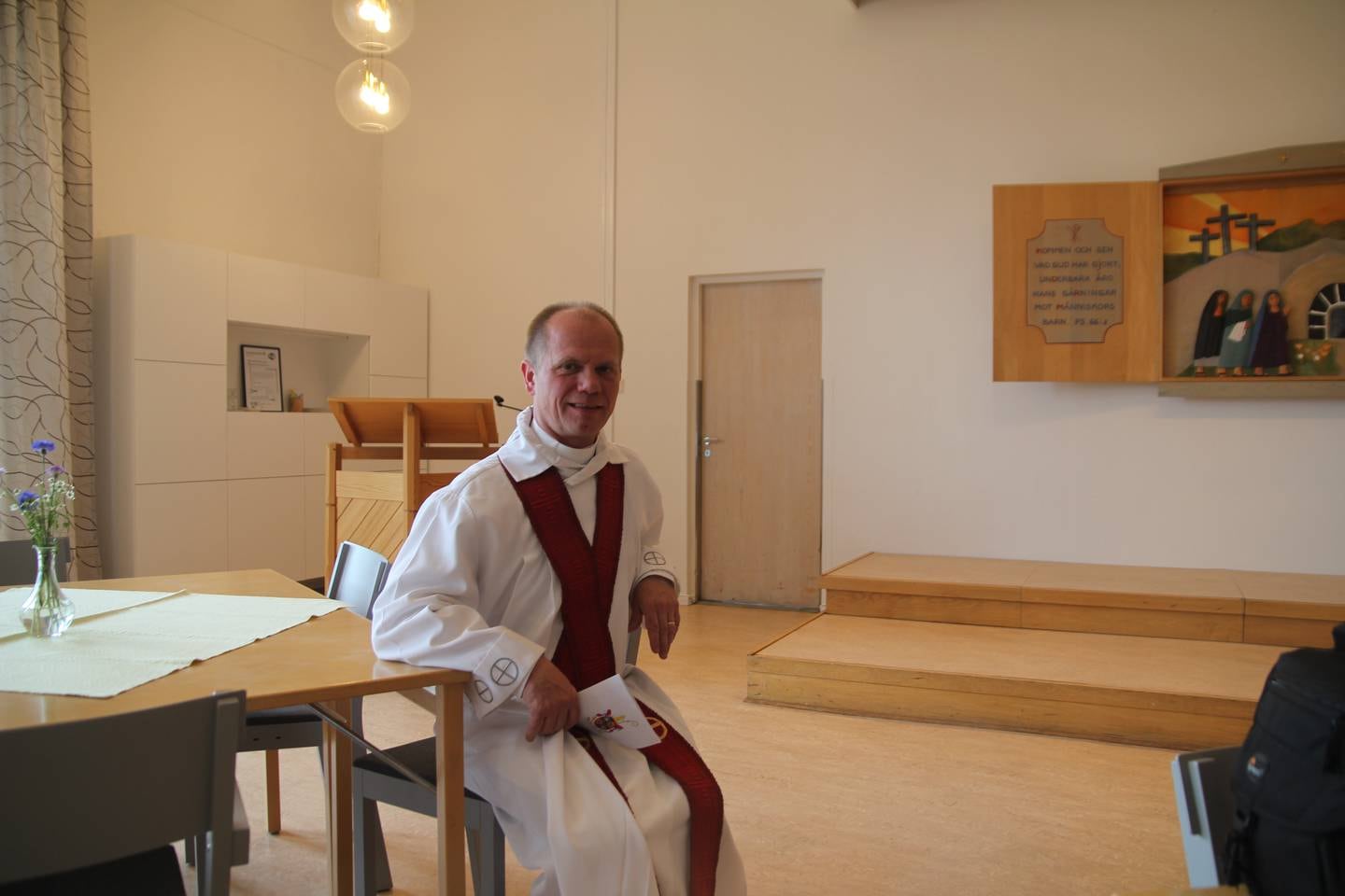 Markus prästvigd efter 16 års prästtjänst
