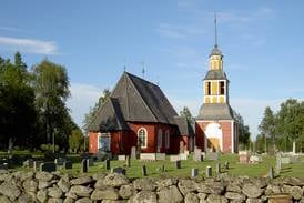 Branden i Hietaniemi kyrka började i klocktornet