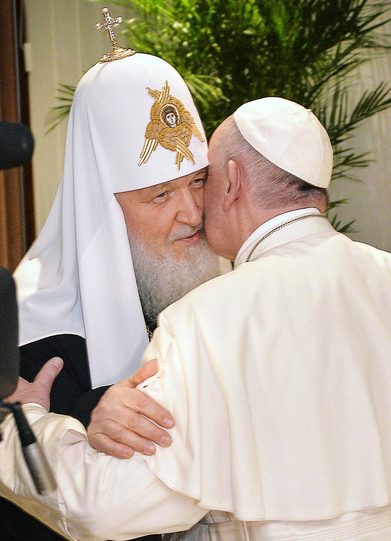 Påven Franciskus och Moskvapatriarken Kirill möts i Havanna.