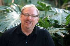 Pastor Rick Warren: Ledarskapsförmågor hos kvinnor slösas bort
