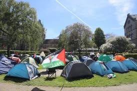 Tältprotester mot Israel sprider sig till svenska universitet