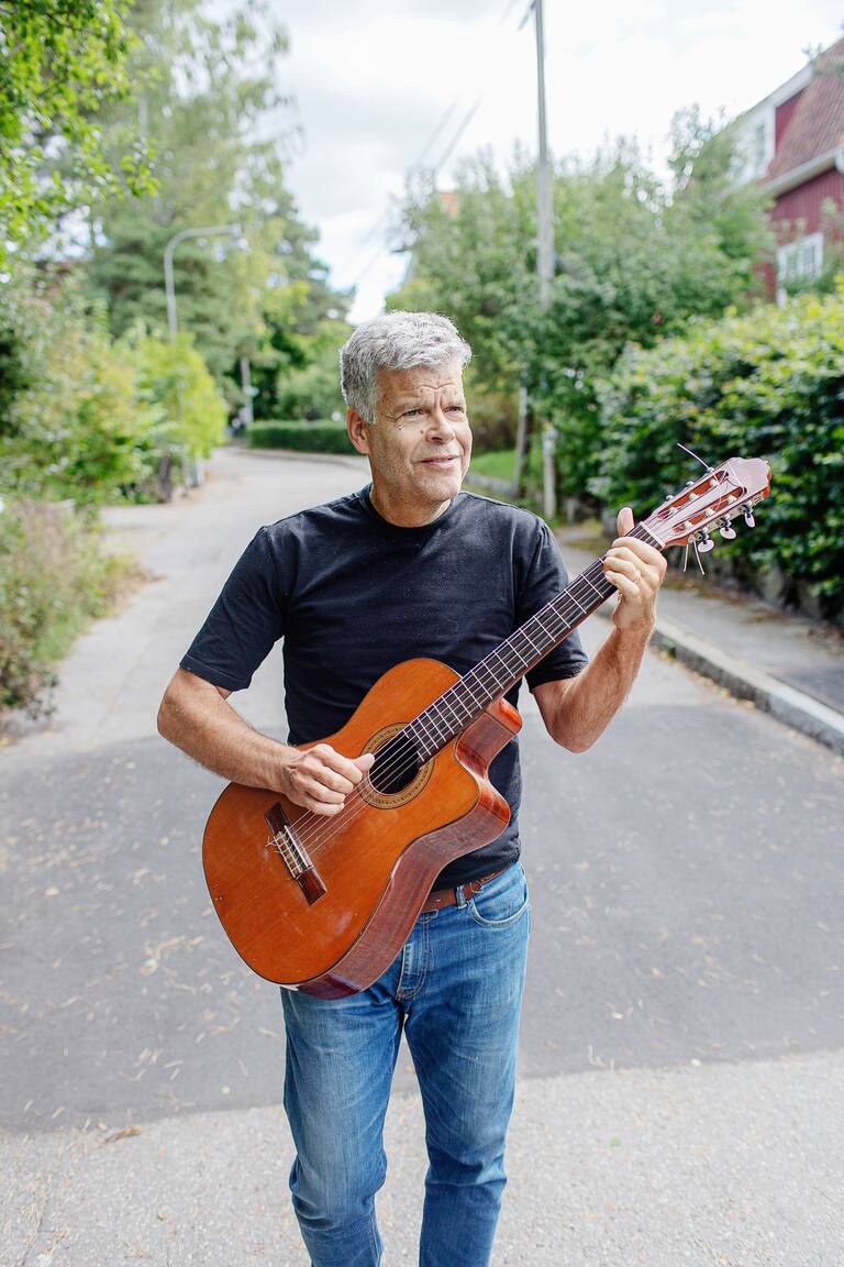 Gospelprofilen Lasse Axelsson i sitt hem i Bromma.