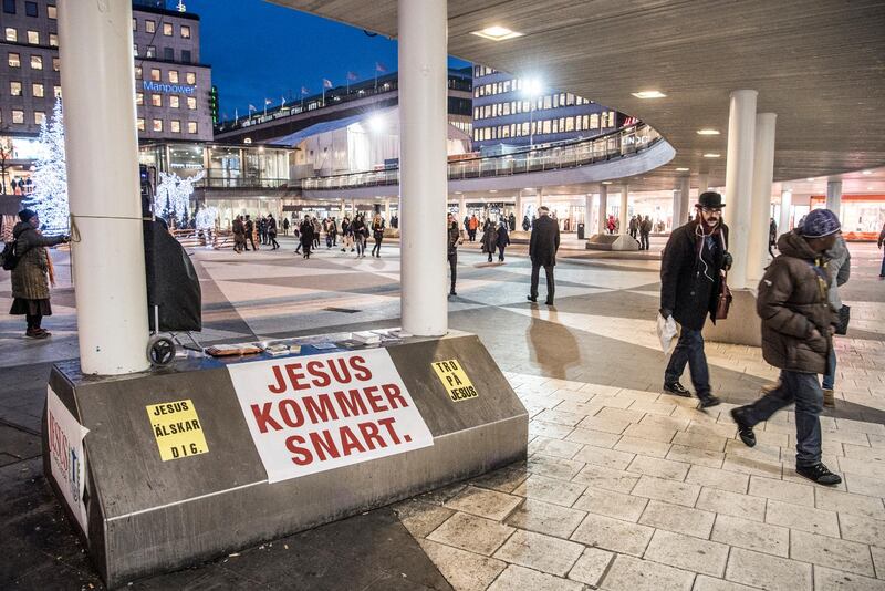 En ny undersökning från SOM-institutet visar att 42 procent av svenskarna tycker att religions­friheten i Sverige har blivit mer hotad.