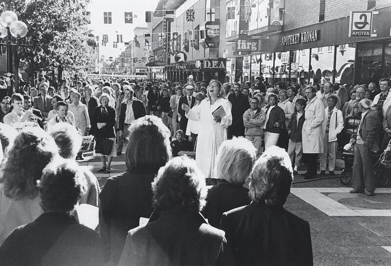 Gun-Britt Holgersson, sångledarkonferens i Uppsala 1986.
