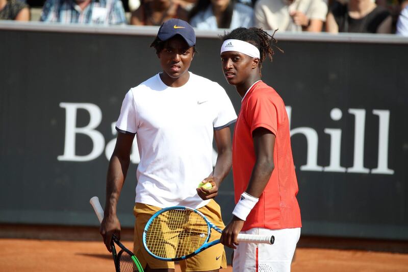Bröderna Elias Ymer (vit) och Mikael Ymer (röd) kommer för Sveriges räkning möta Israel i Davis cup i Stockholm september.