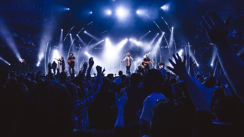 Hillsong Sverige samlade in 10 miljoner kronor i kollekt. Bilden från Hillsong är från ett tidigare tillfälle.