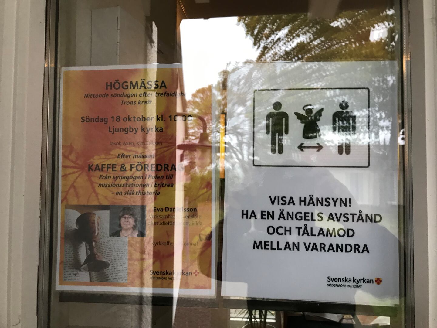 Coronaskylt från S:t Olofs kyrka och Olofsgården i Trekanten, Södermöre pastorat