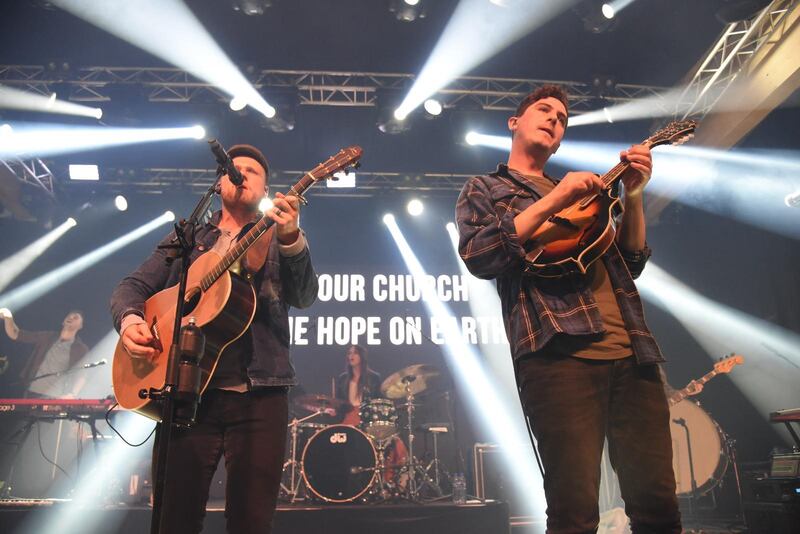 Rend Collective från Nordirland var en av Gullbrannafestivalens höjdpunkter.