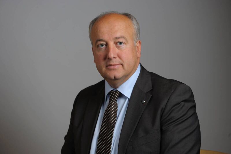 Robert Halef.