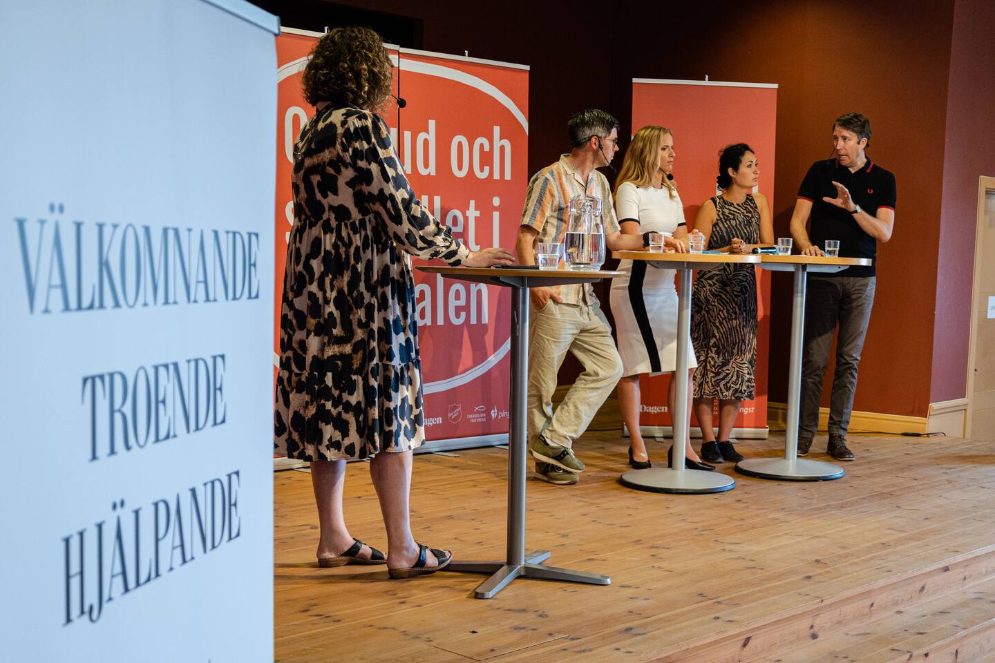Almedalen: (G) som i Gud
Koranbränning, böneutrop och Jesusmarsch – får allt plats i Sverige?
Moderator: Frida Park, opinionsredaktör, tidningen Dagen
Medverkande:
Sara Skyttedal, europaparlamentariker (KD),
Richard Jomshof, ordförande justitieutskottet (SD)
Joel Halldorf, professor i kyrkohistoria
Sakine Madon, politisk chefredaktör Upsala Nya Tidning