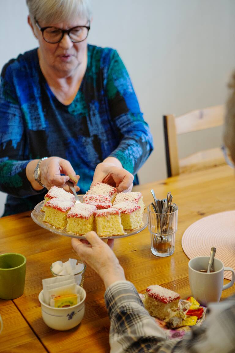 Dagen besöker trygghetsboendet Astrarna som drivs av pingstkyrkan i Eskilstuna.
