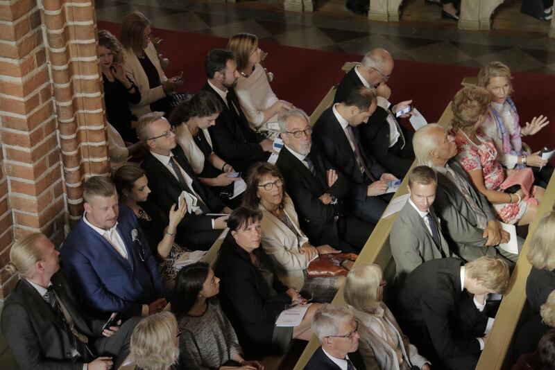 Gäster på den traditionsenliga gudstjänsten i Storkyrkan.